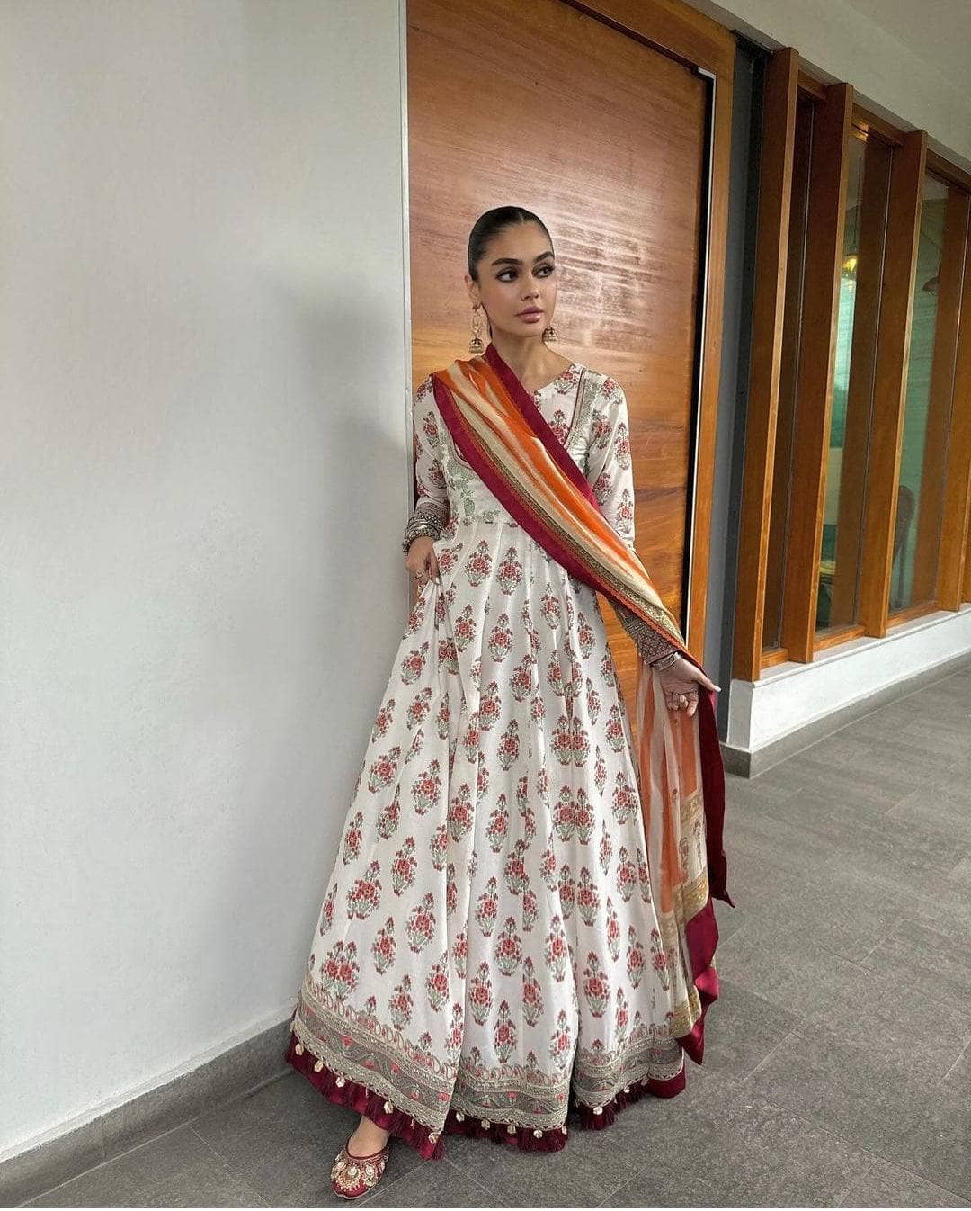 img_zara_shahjahan_lawn_24_awwal_boutique