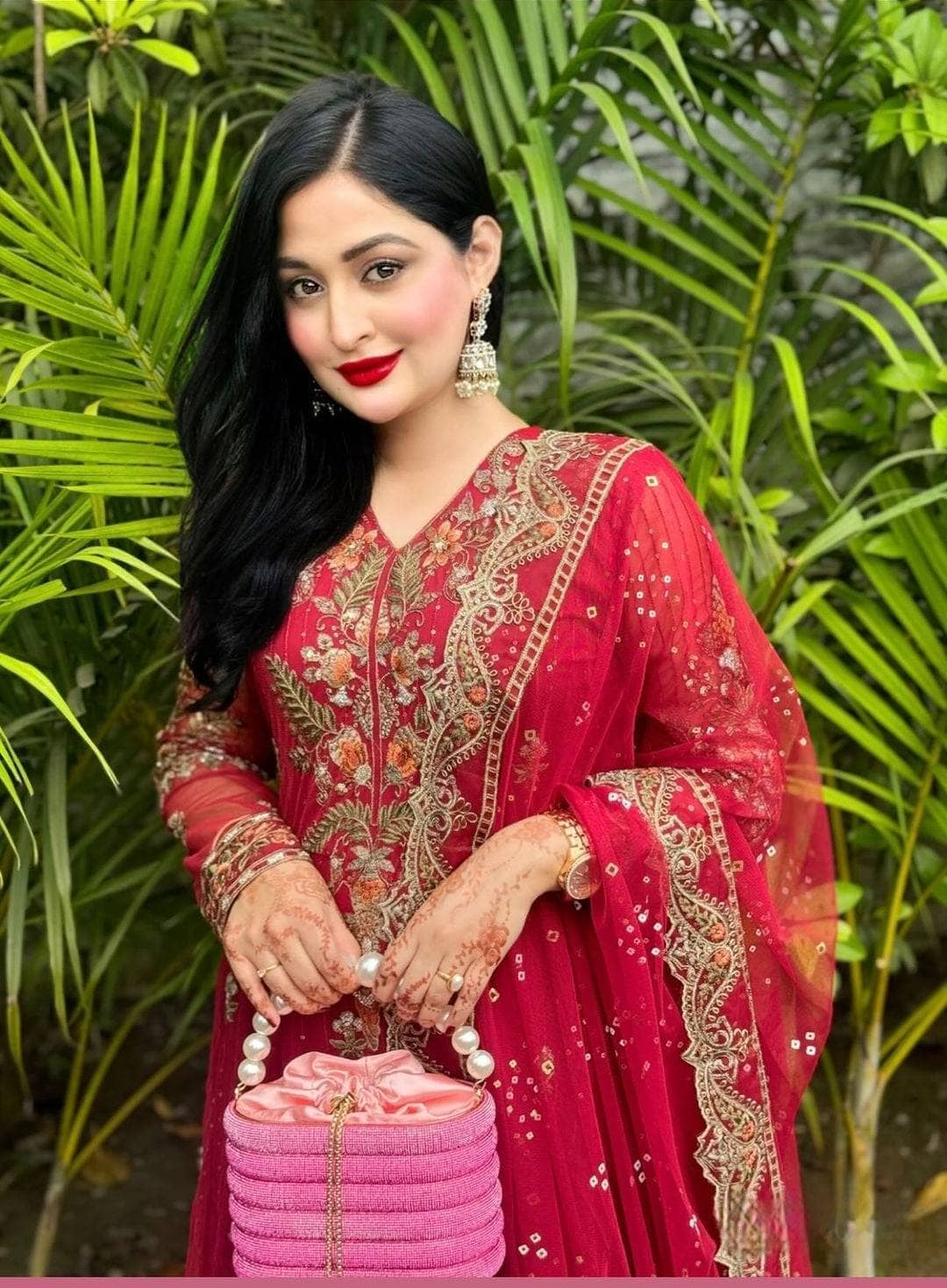 img_maria_b_lawn_24_awwal_boutique