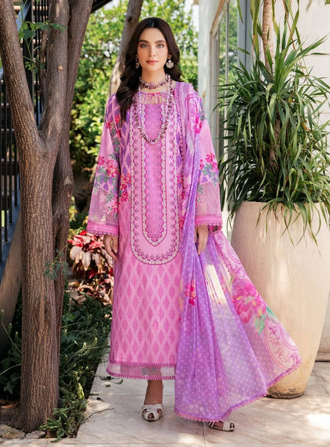 img_charizma_c_prints_fall_awwal_boutique