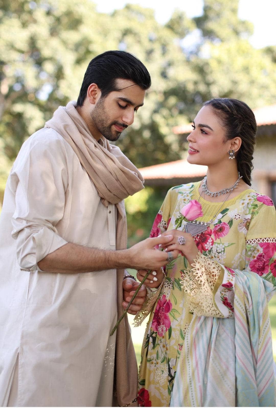 img_elaf_chikankari_awwal_boutique