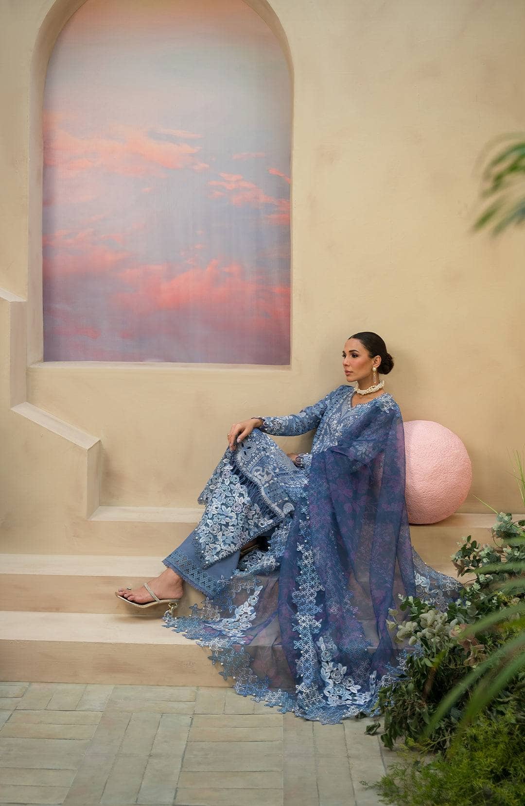 img_afrozeh_painted_garden_lawn_awwal_boutique