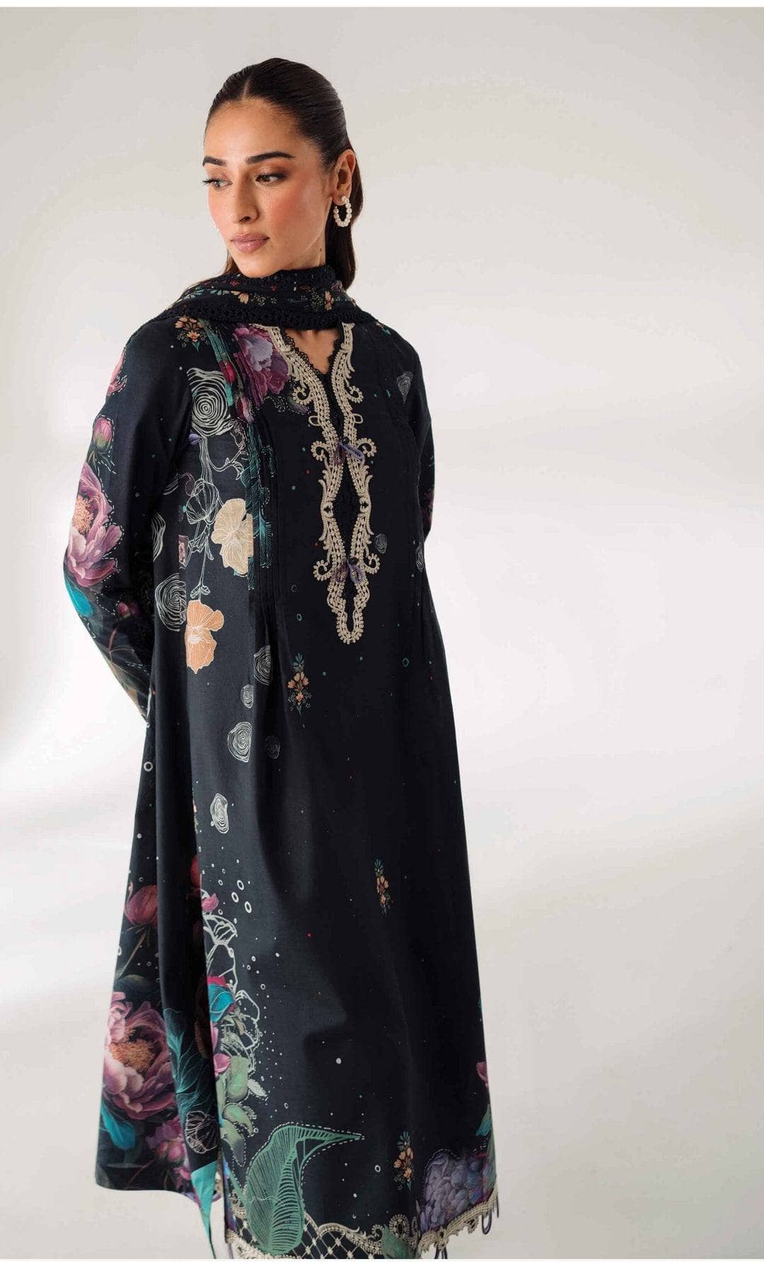 img_qalamkar_c_print_awwal_boutique