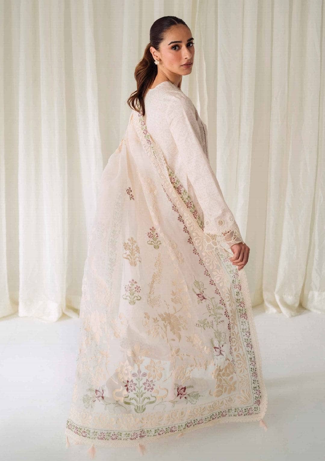 img_qalamkar_q_print_awwal_boutique