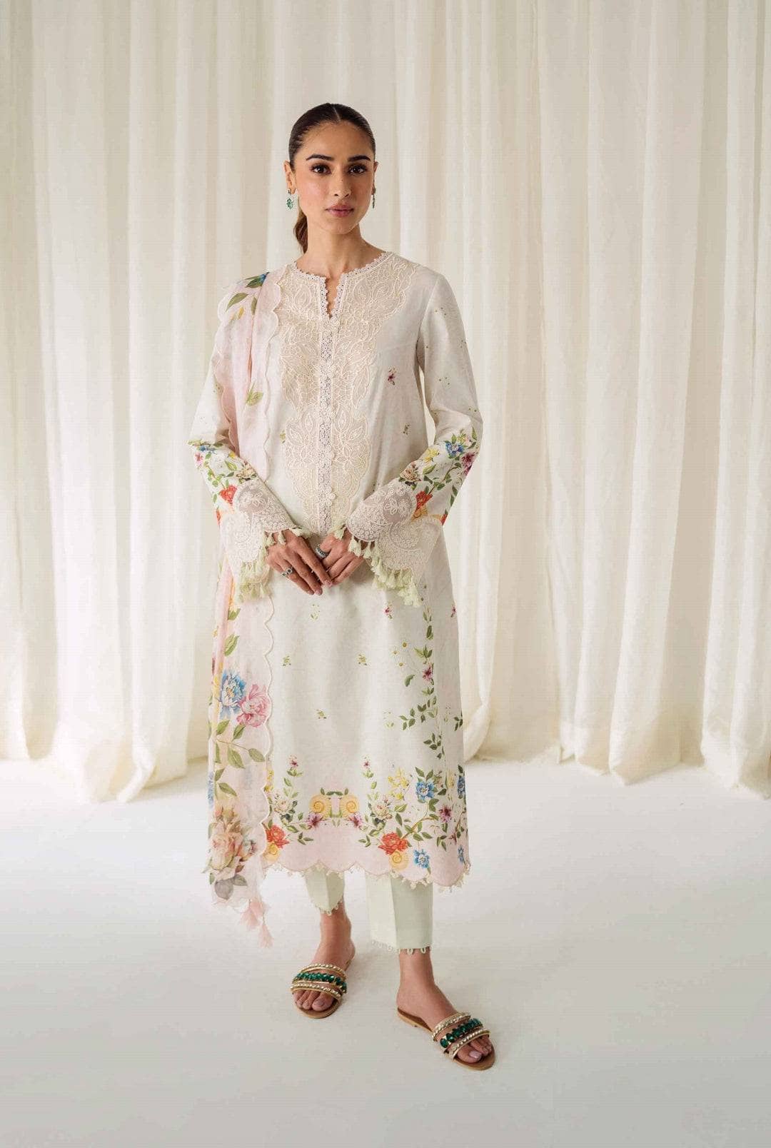 img_qalamkar_q_print_awwal_boutique