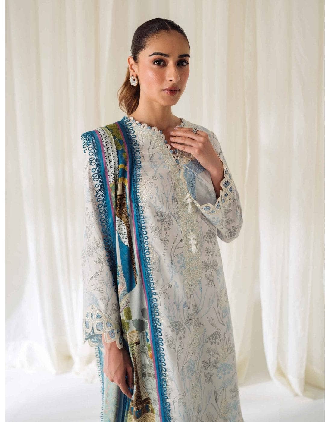 img_qalamkar_q_print_awwal_boutique