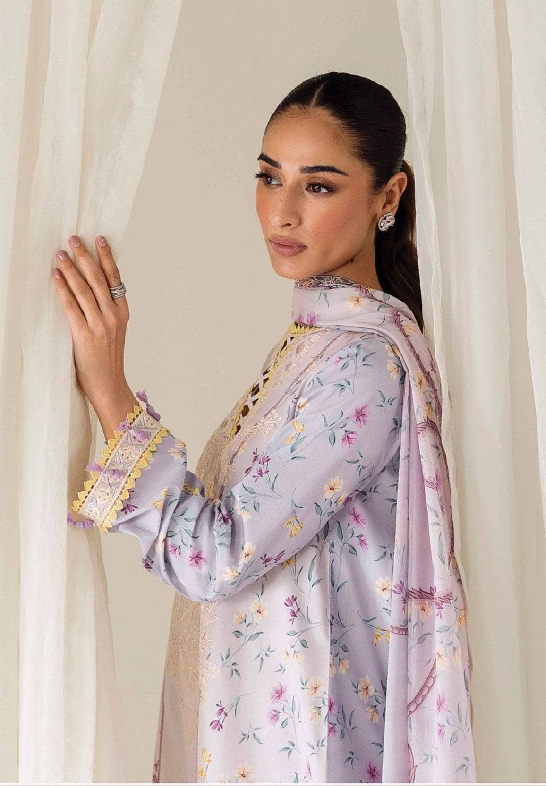 img_qalamkar_q_print_awwal_boutique