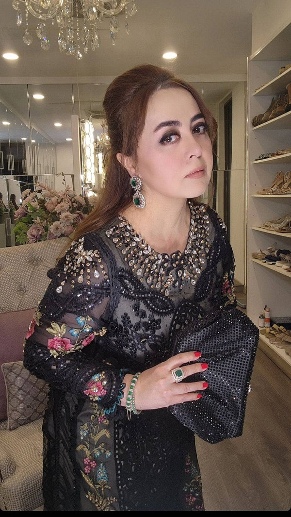 img_maria_b_mbroidered_awwal_boutique