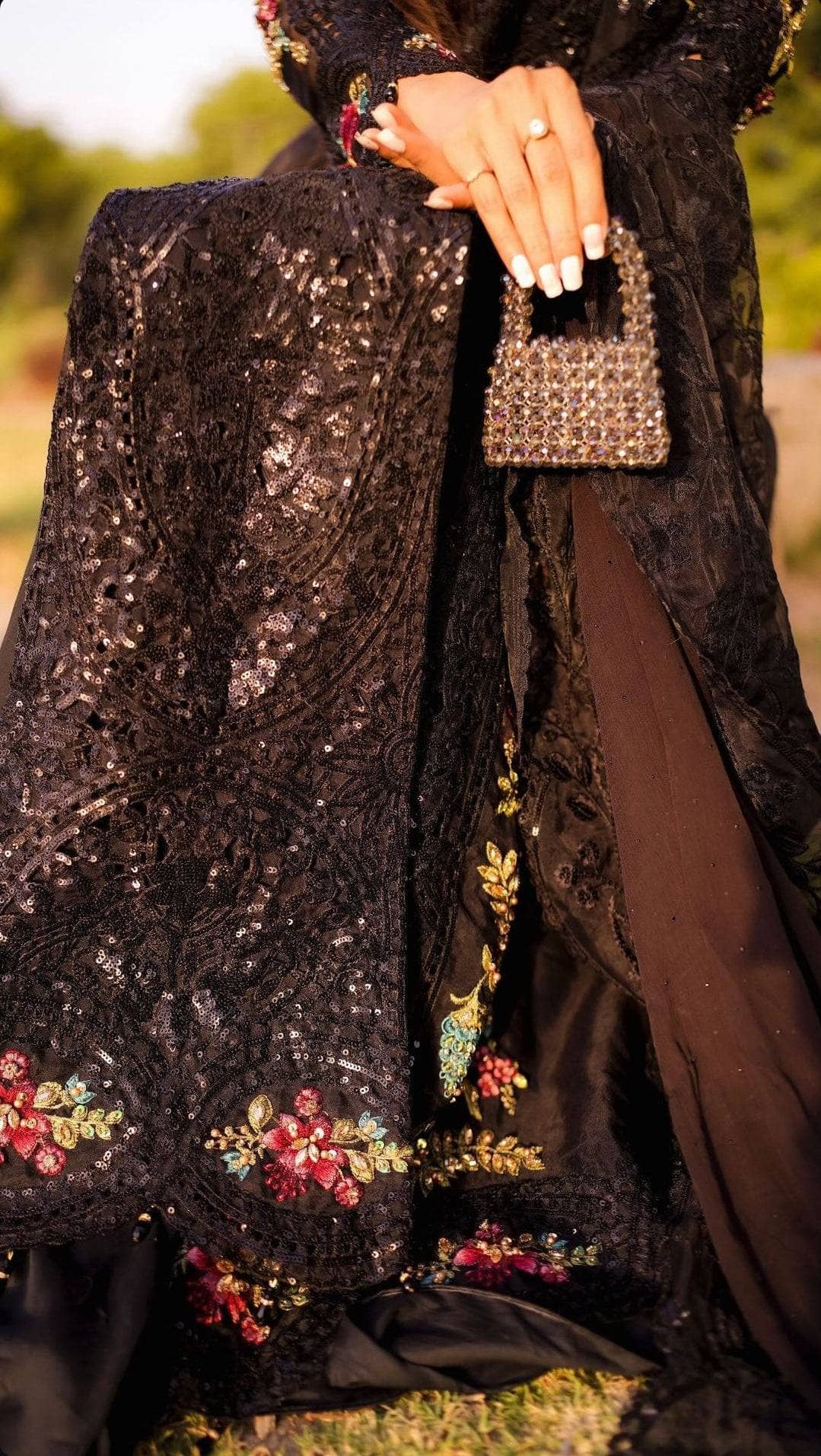 img_maria_b_mbroidered_awwal_boutique