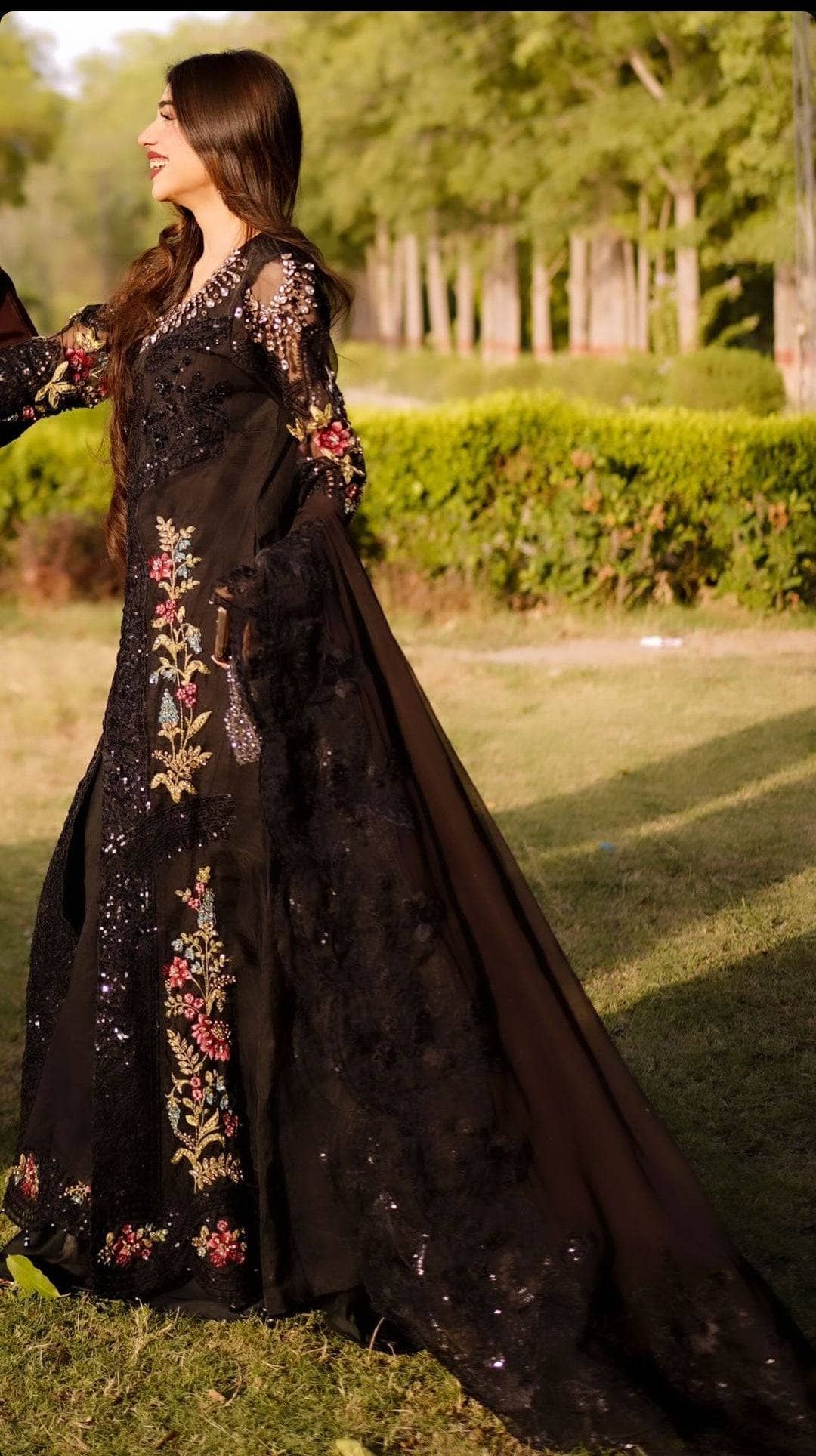 img_maria_b_mbroidered_awwal_boutique