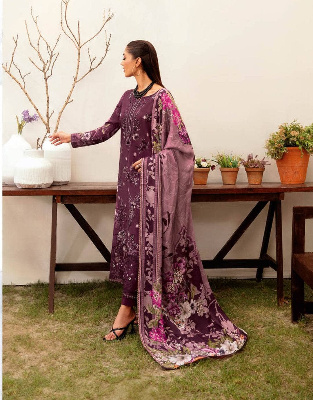 img_ramsha_lawn_vol_11_awwal_boutique