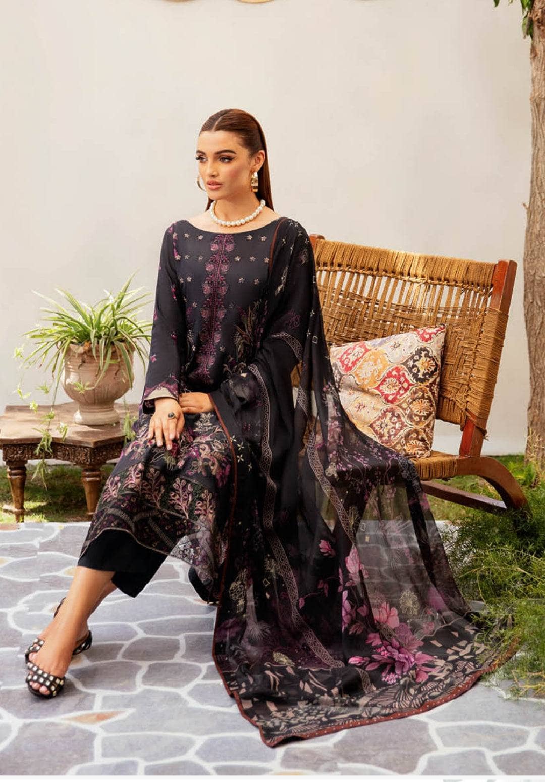 img_ramsha_lawn_vol_11_awwal_boutique