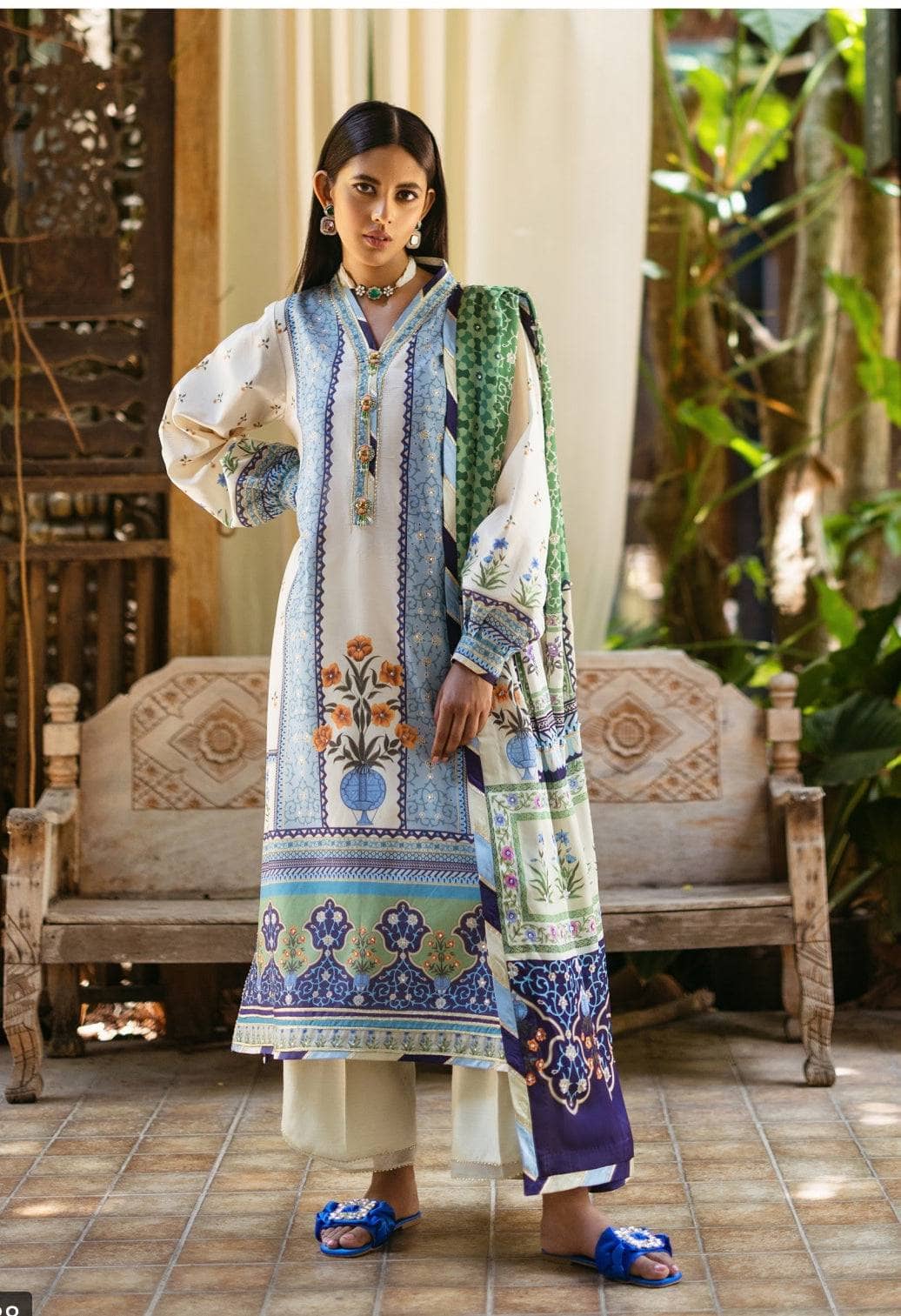 img_mushq_silk_awwal_boutique