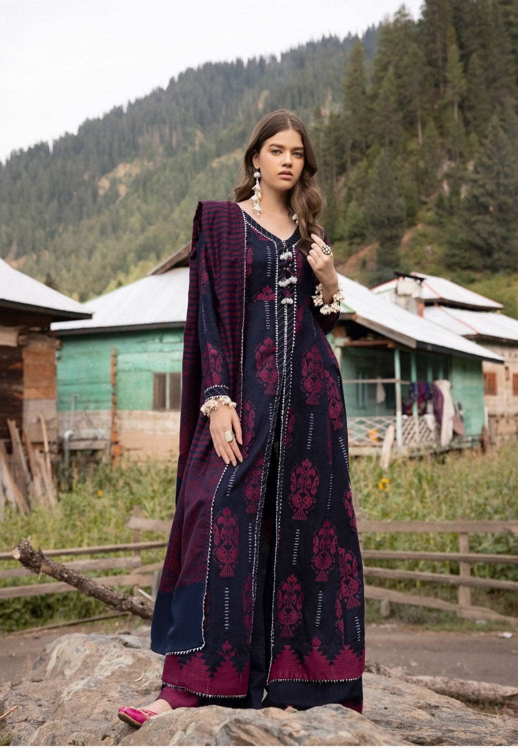 img_gul_ahmed_winter_24_Awwal_boutique