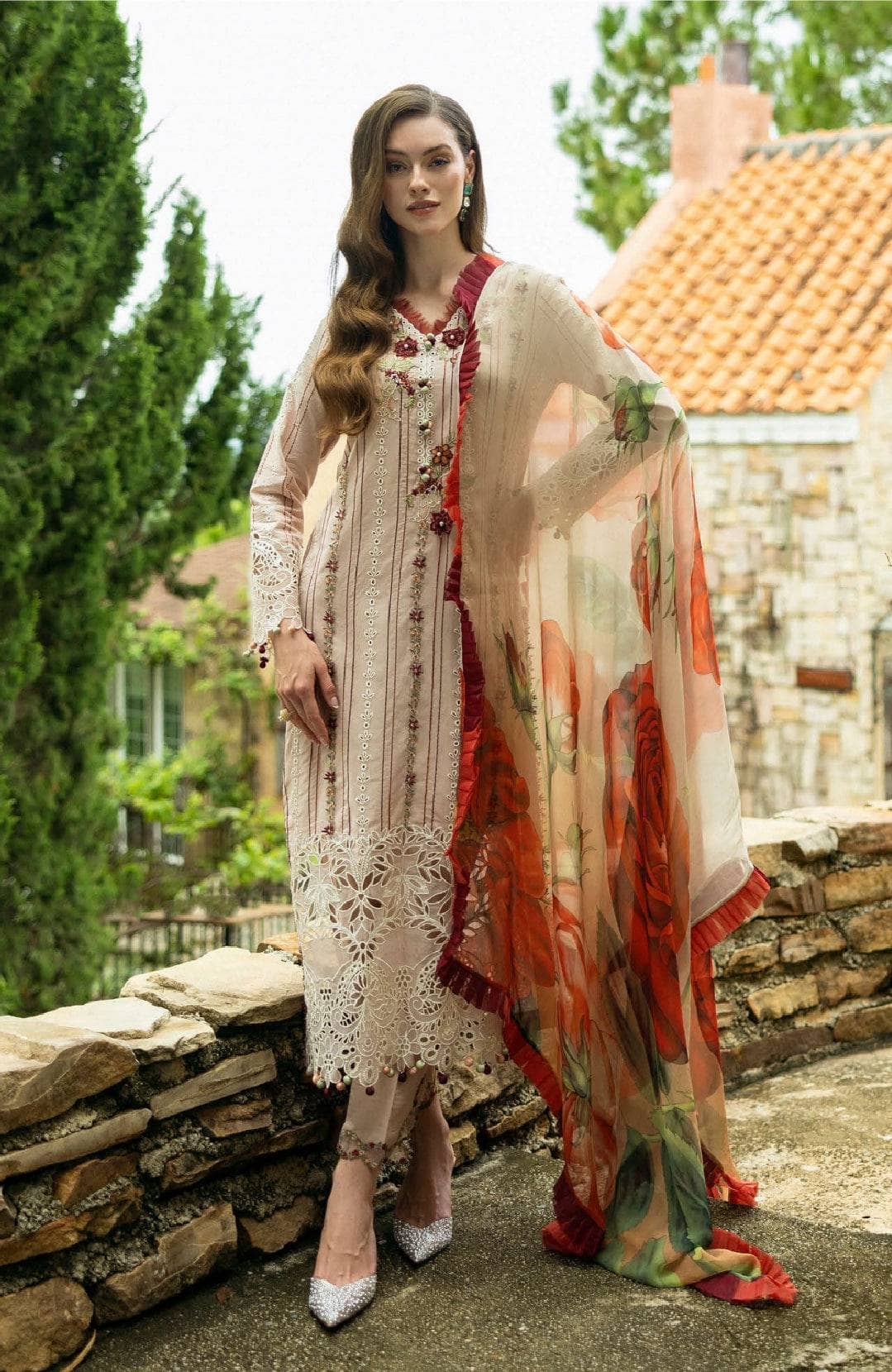 img_roheenaz_lawn_awwal_boutique