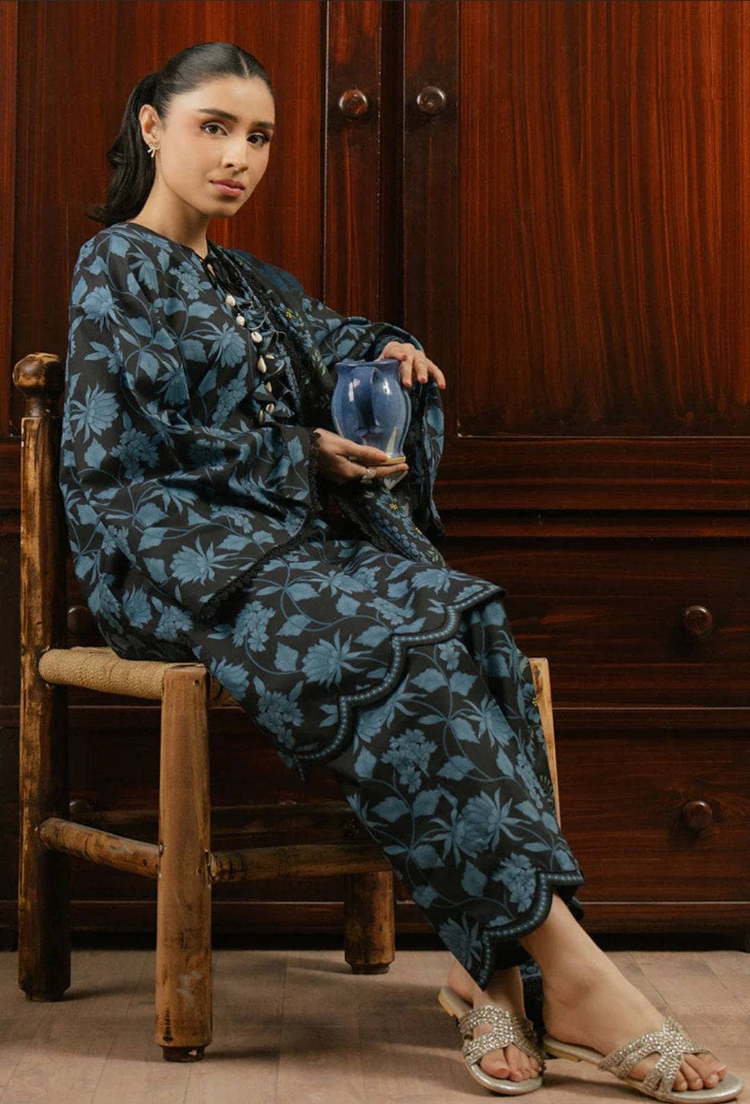 img_cross_stitch_daily_lawn_awwal_boutique