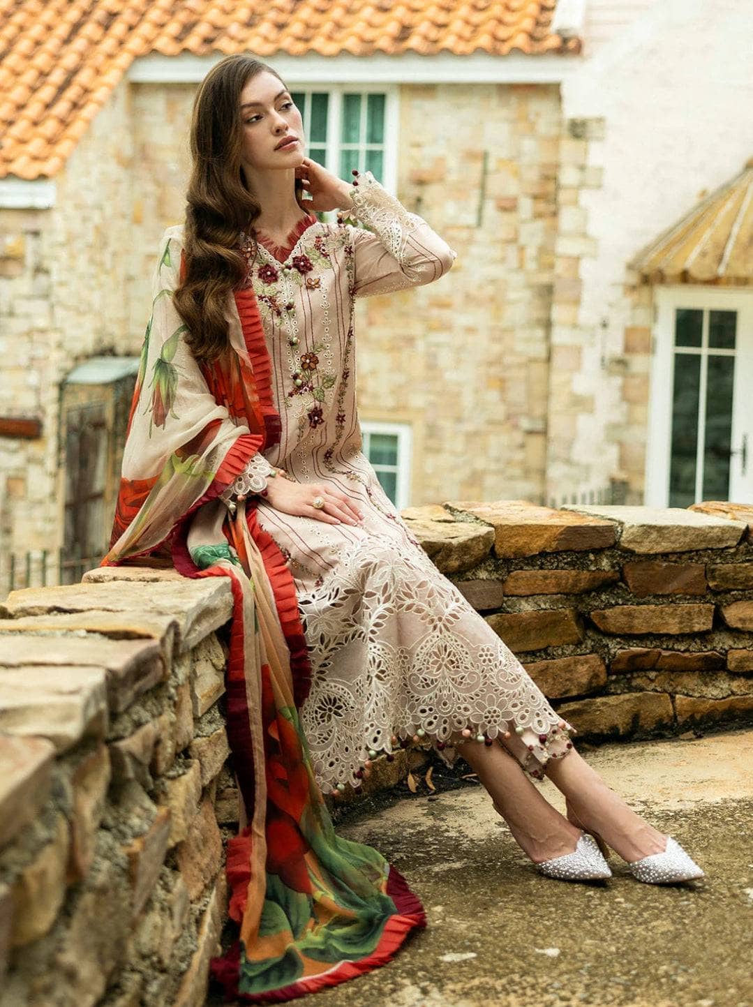 img_roheenaz_lawn_awwal_boutique