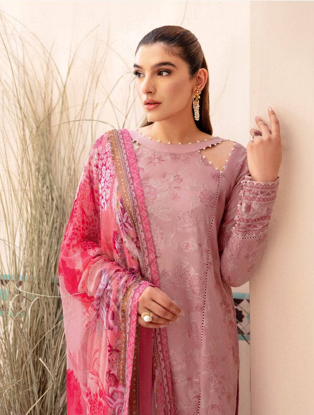 img_ramsha_andaz_lawn_awwal_boutique