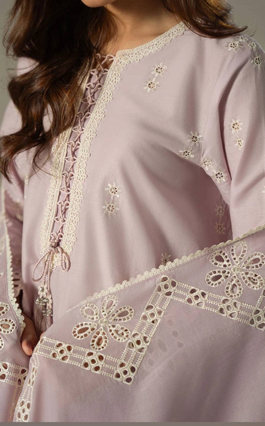 Cross Stitch Chikankari Lawn 25/Lilac Bloom