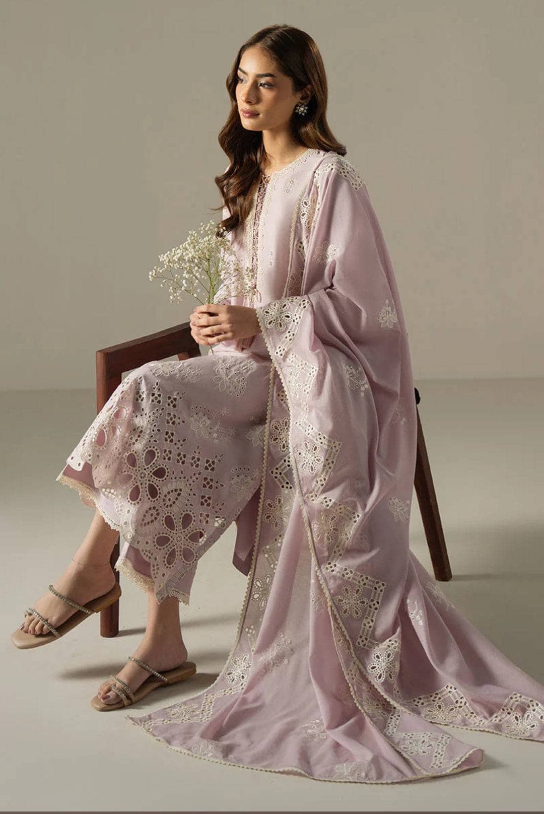 img_cross_stitch_chikankari_lawn_24_awwal_boutique