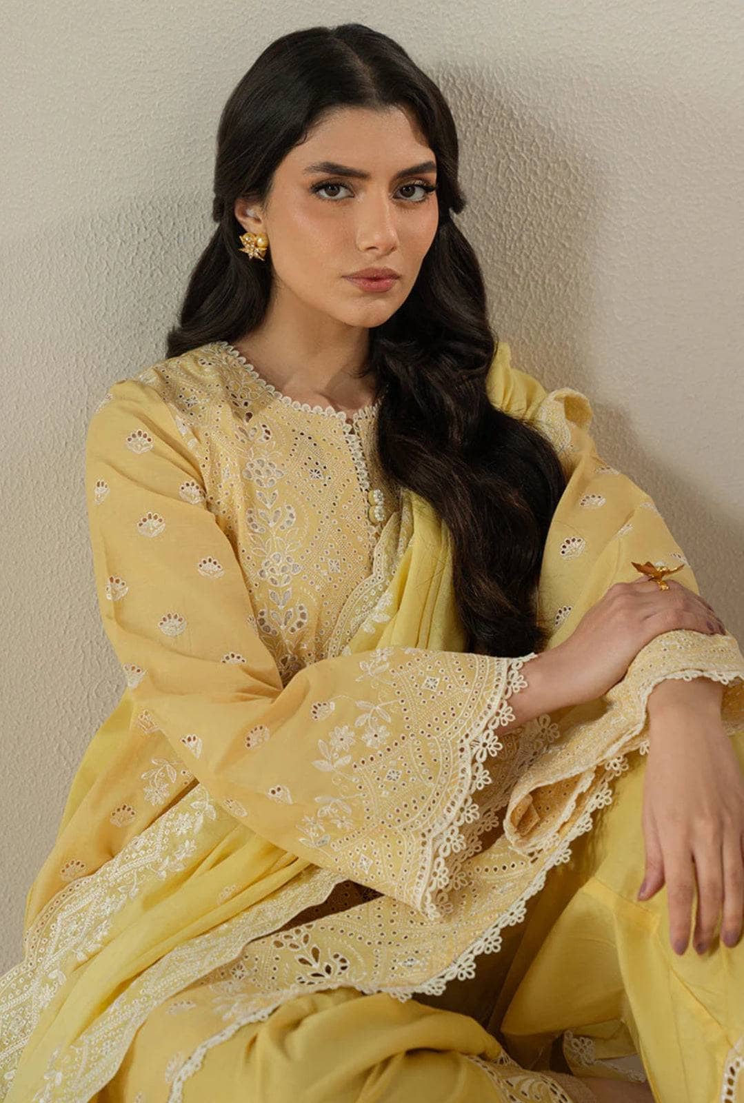 img_cross_stitch_chikankari_lawn_24_awwal_boutique