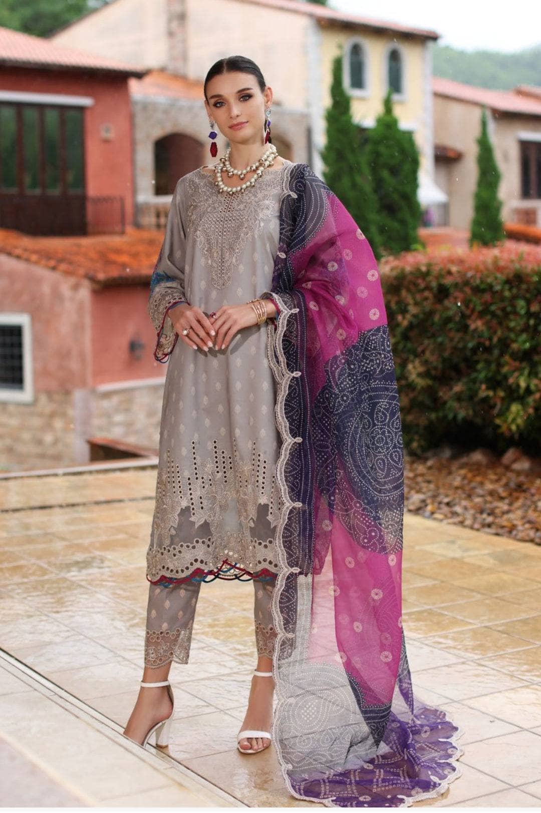 img_charizma_sheen_awwal_boutique