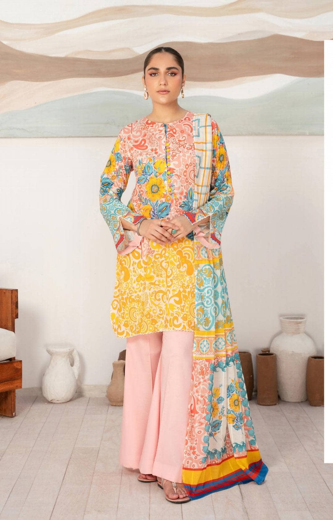 img_guljee_tulip_trails_awwal_boutique