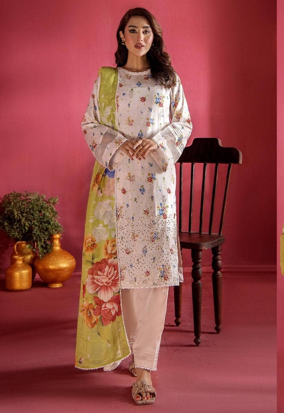 img_guljee_evelyn_awwal_boutique