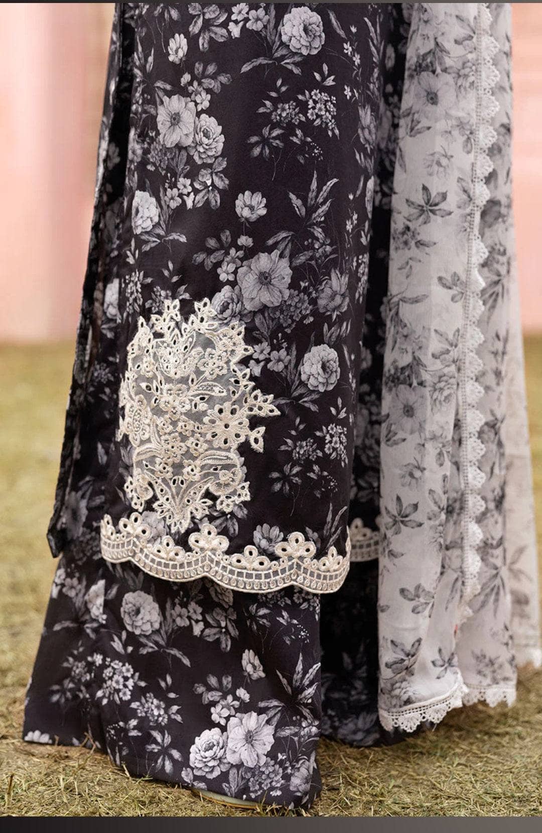 img_cross_stitch_premium_lawn_awwal_boutique