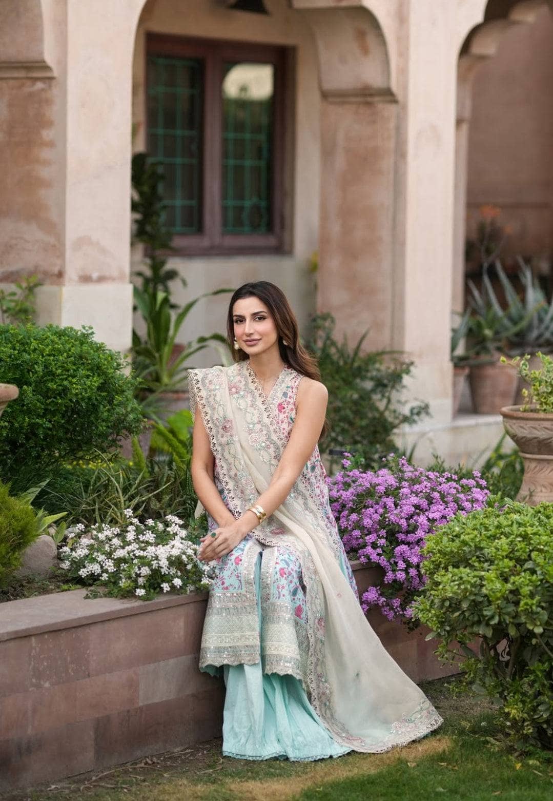 img_spotted_in_faiza_saqlain_awwal_boutique