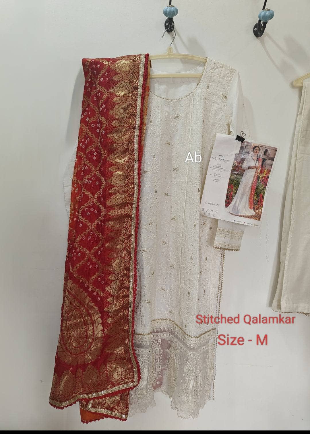 Awwal Pret-Stitched/Qalamkar Luxury Lawn/HL 09 /Medium