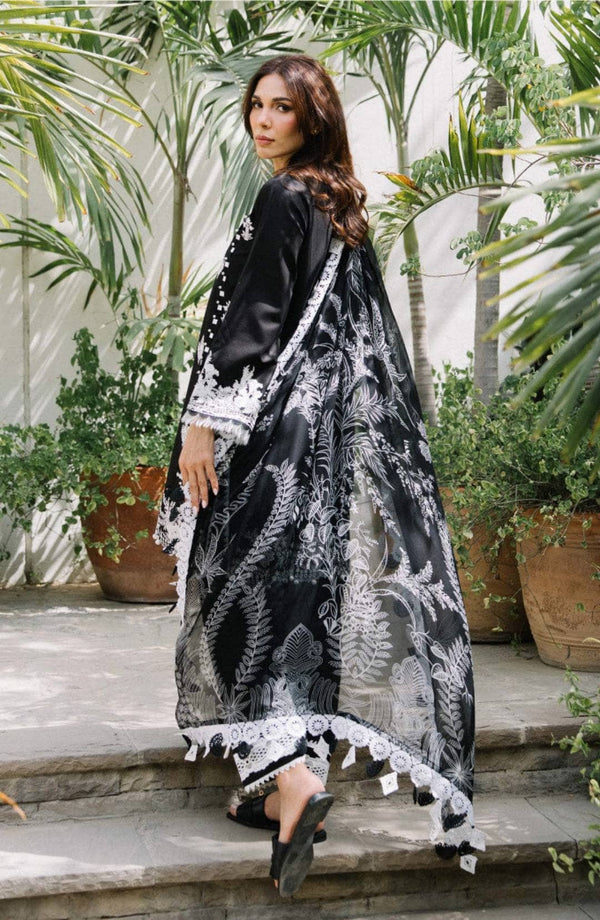 img_jade_monochromes_awwal_boutique