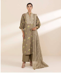 img_sapphire_lawn_awwal_boutique