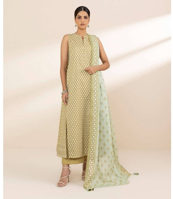 img_sapphire_lawn_awwal_boutique