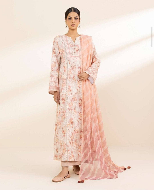 img_sapphire_lawn_awwal_boutique