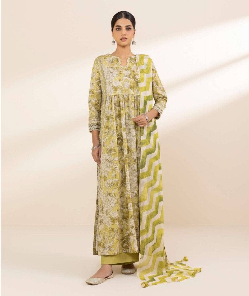 img_sapphire_lawn_awwal_boutique
