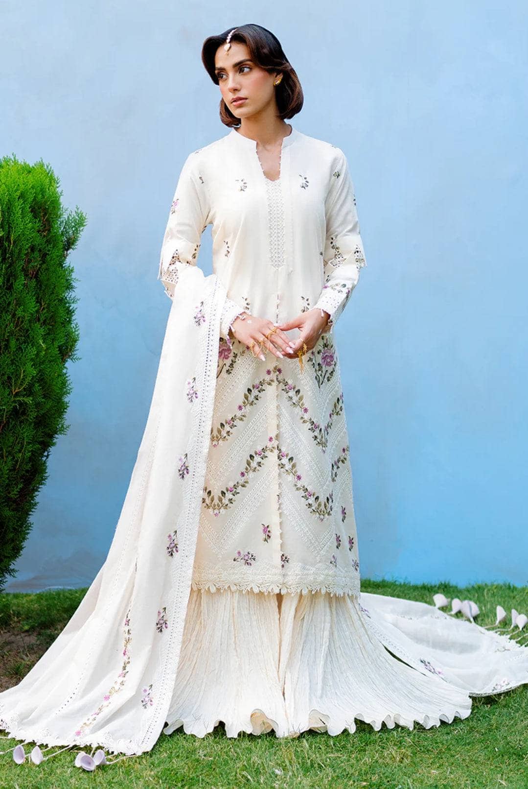 img_cross_stitch_lawn_awwal_boutique