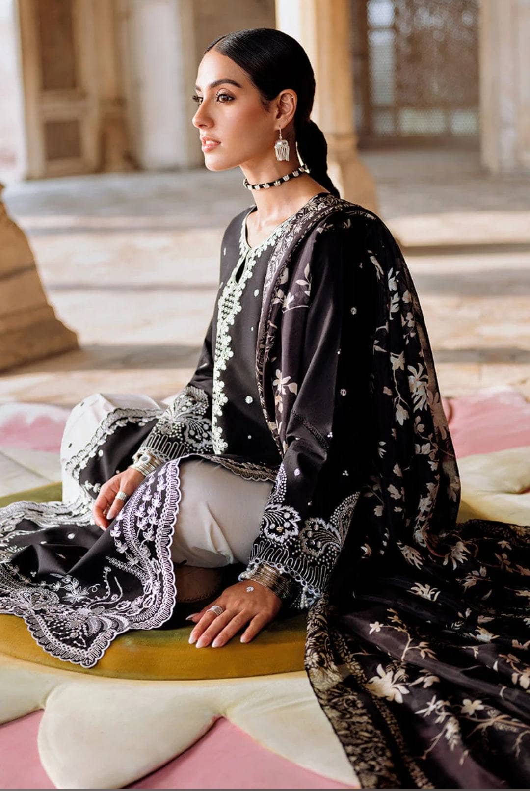 img_cross_stitch_lawn_awwal_boutique