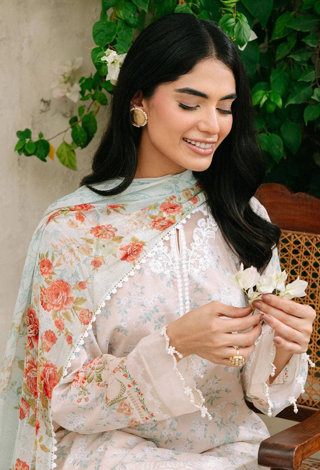 img_cross_stitch_lawn_awwal_boutique