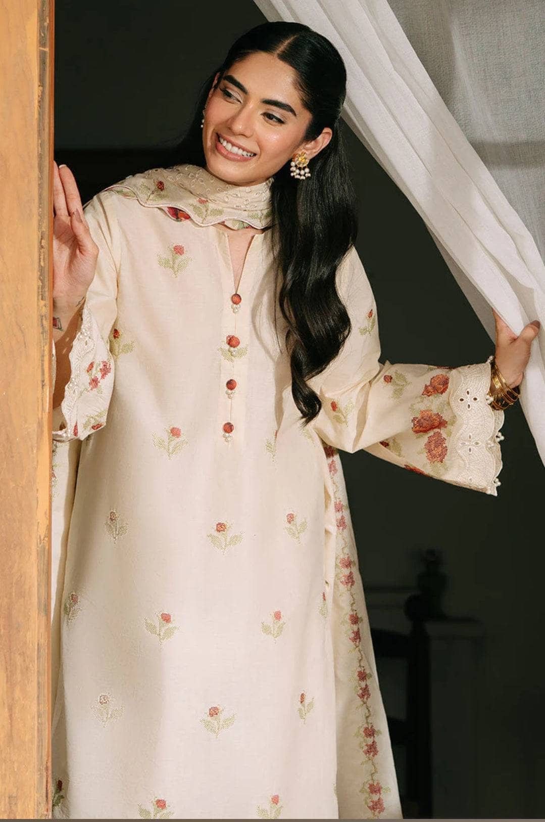 img_cross_stitch_lawn_awwal_boutique