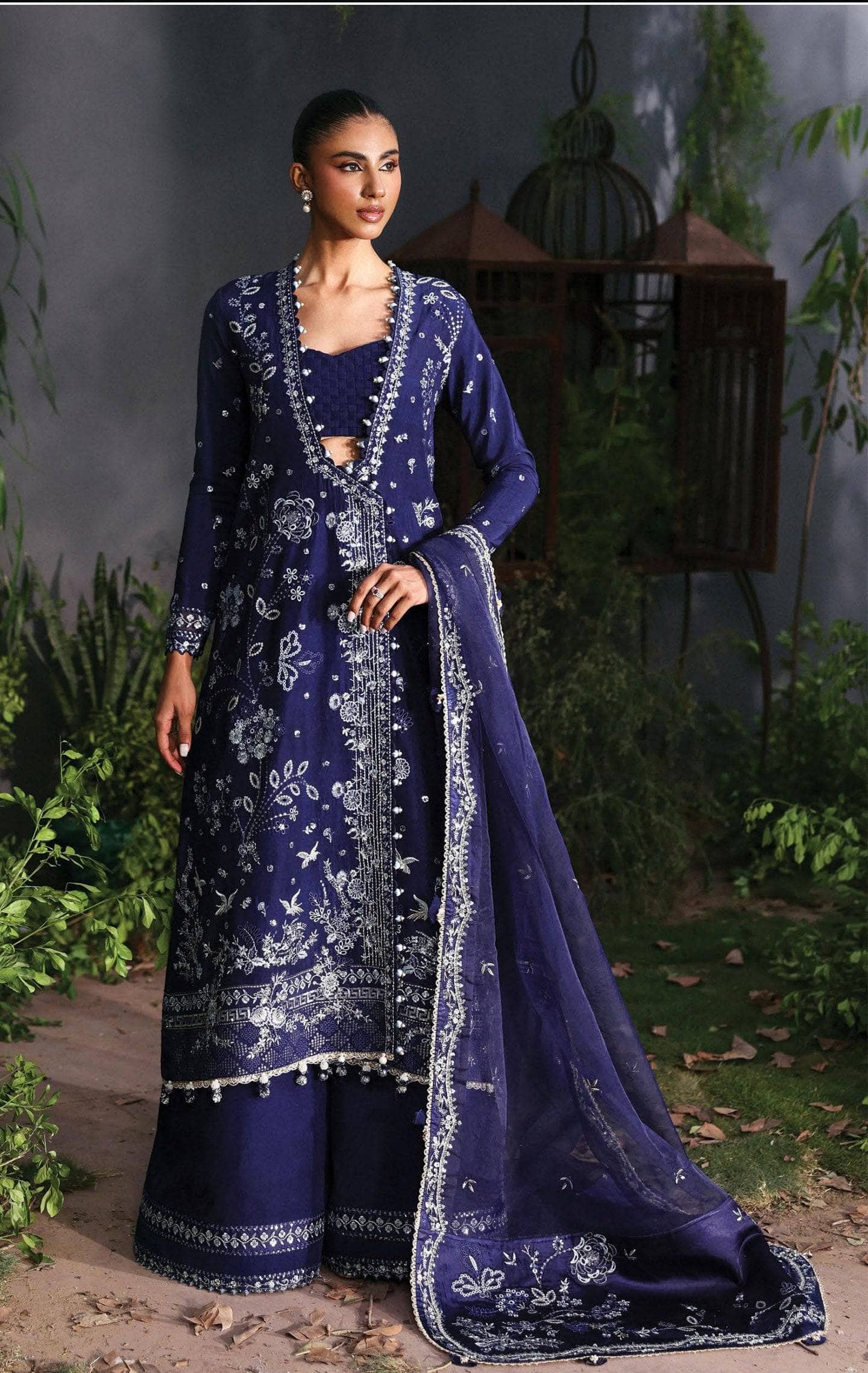 img_afrozeh_la_fuchsia_wedding_bridal_awwal_boutique