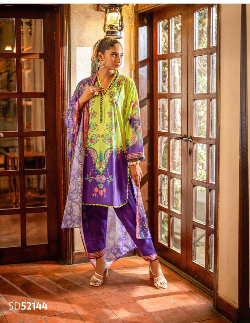 img_gul_ahmed_rang_saaz_awwa_boutique