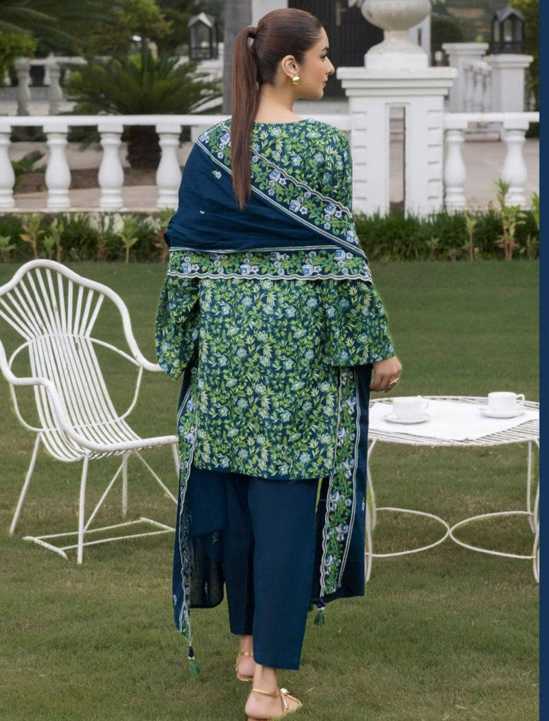 Gul Ahmed Winter Essentials 25/K52004