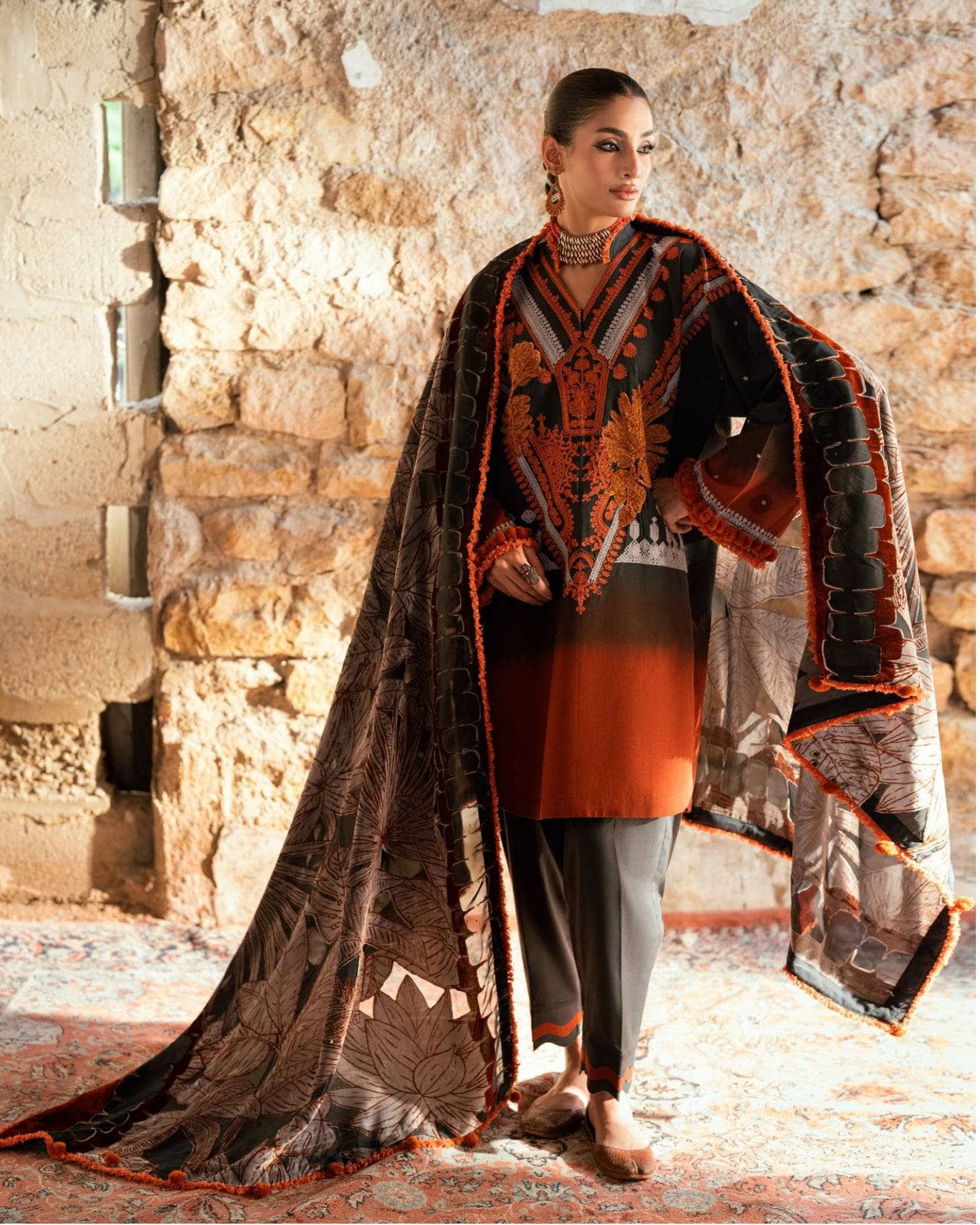 img_gul_ahmed_luxe_winter_awwal_boutique