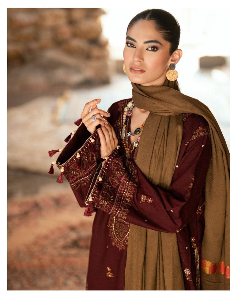 img_gul_ahmed_luxe_winter_awwal_boutique