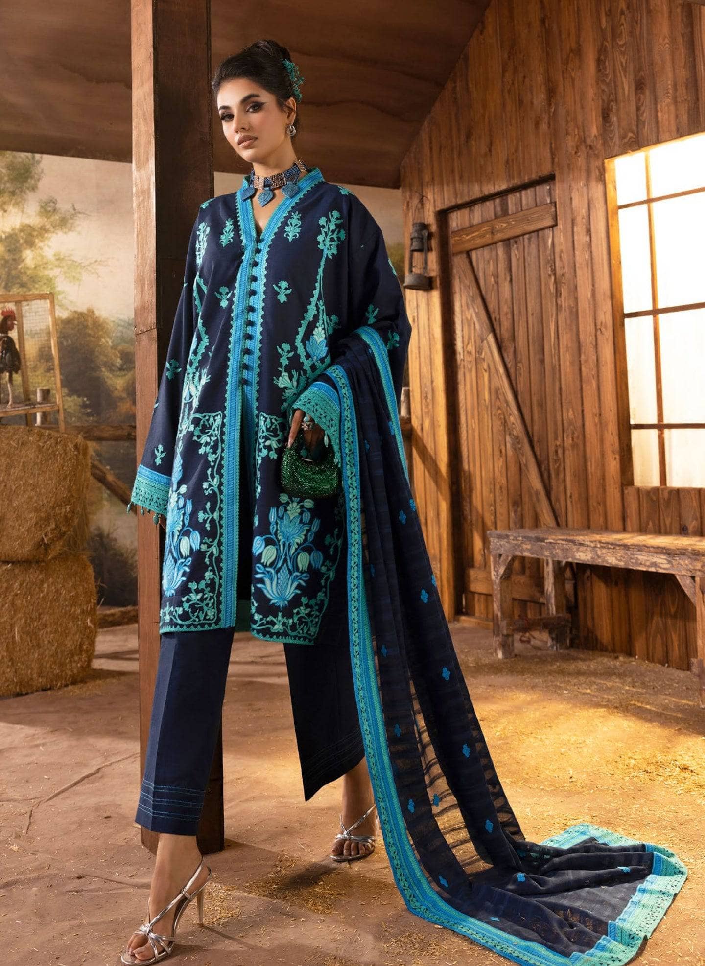 img_gul_ahmed_winter_collection_awwal_boutique