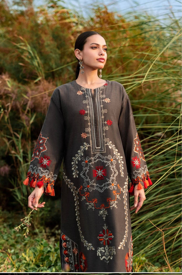 img_gul_ahmed_winter_collection_awwal_boutique