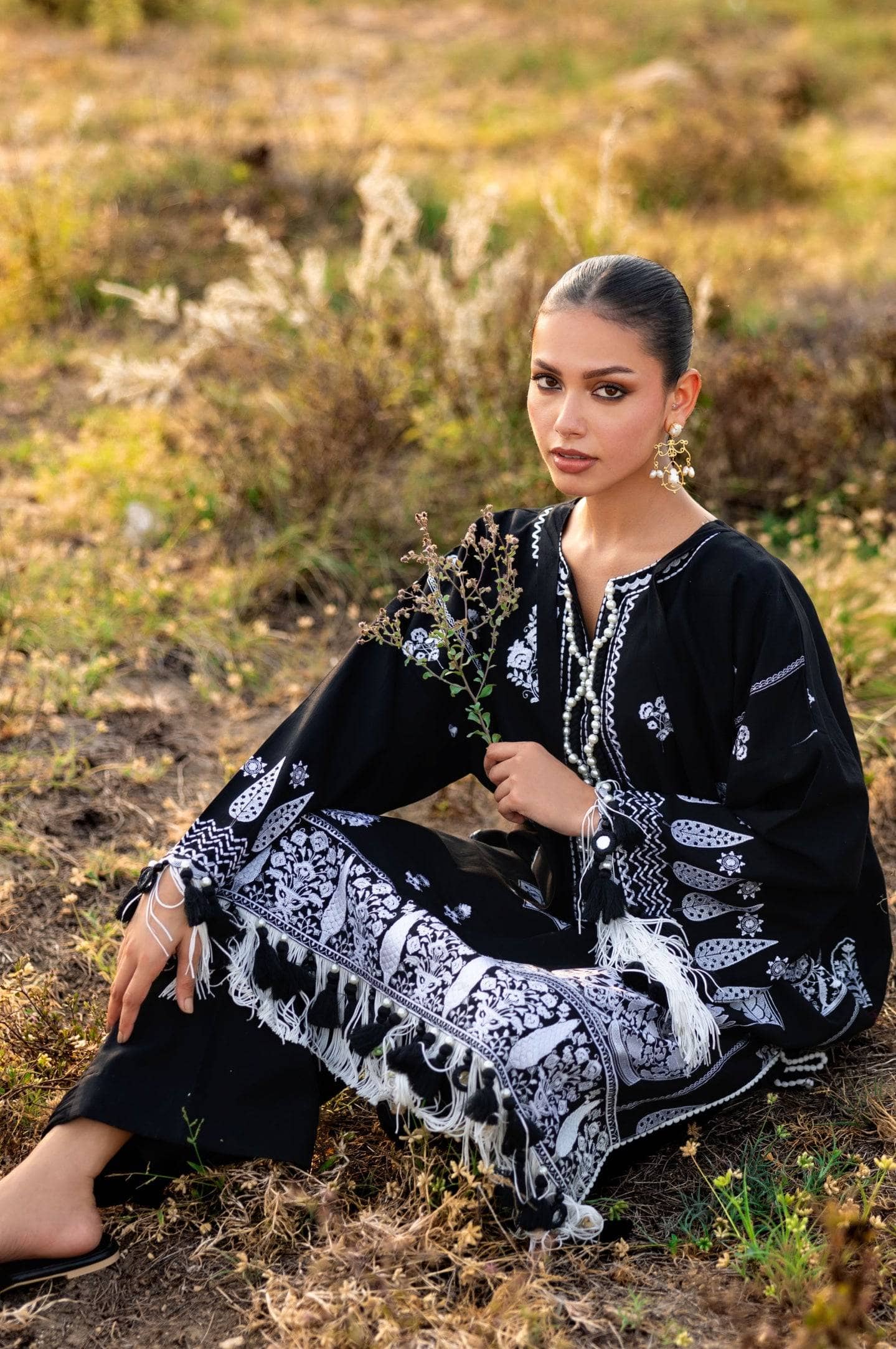 Gul Ahmed Winter Essentials/Casuals/TK 52003/Embroidered Khaddar