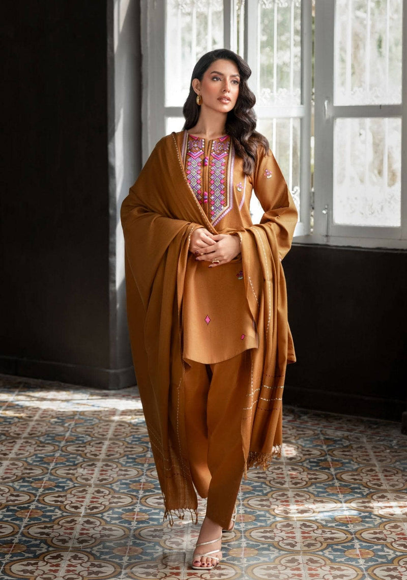 img_gul_ahmed_winter_awwal_boutique