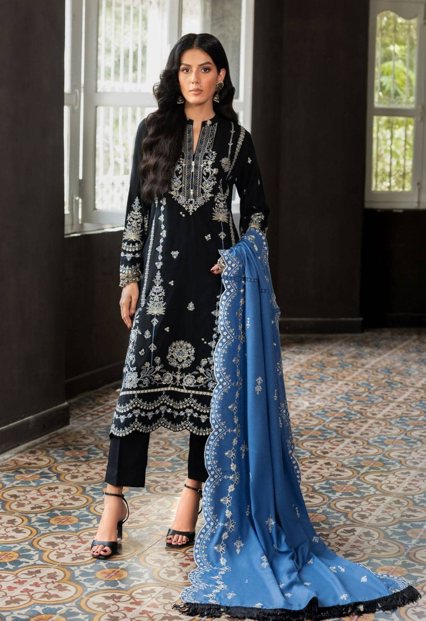 img_gul_ahmed_winter_awwal_boutique