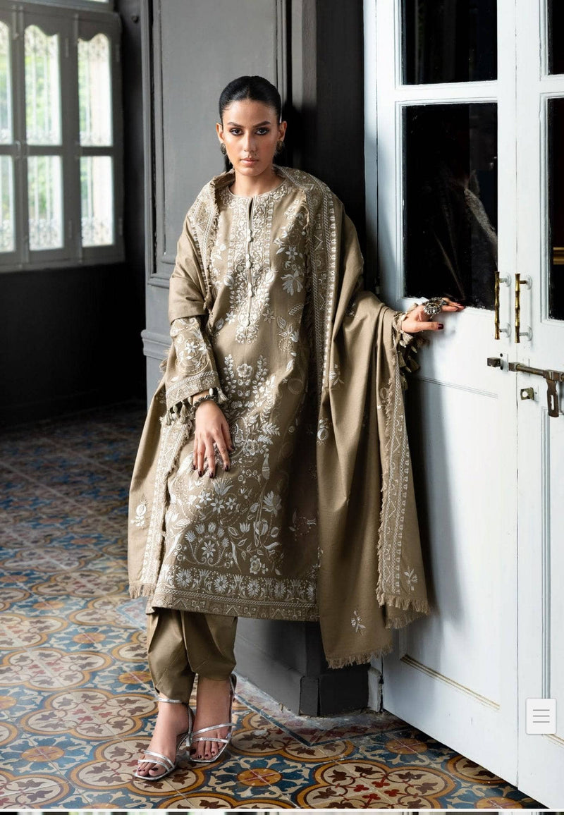 img_gul_ahmed_winter_awwal_boutique